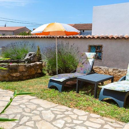 Lilo Lavender Apartment Loborika Exterior foto